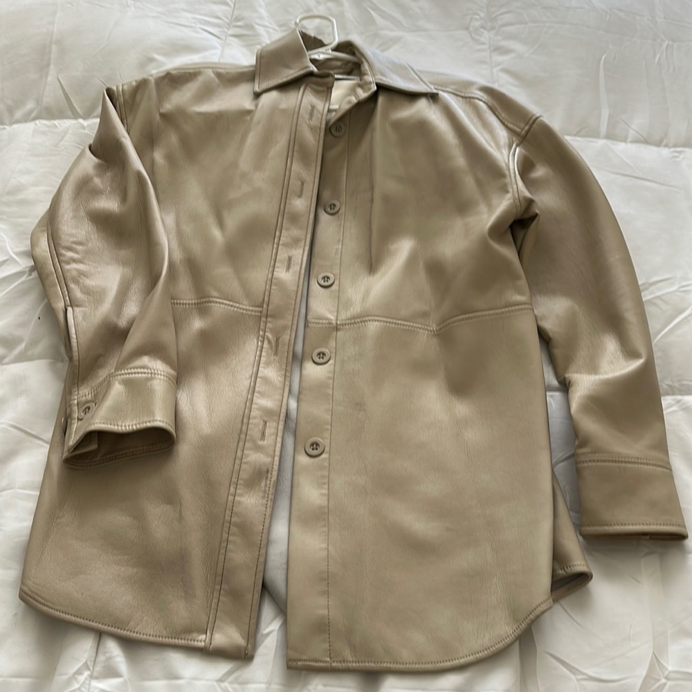 Aritzia Babaton Faux Learher Shacket - some black stains that won’t come off